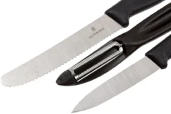 Victorinox SwissClassic Gemüsemesser Schwarz, 3er-Set, 6.7113.31 6 Victorinox SwissClassic Gemüsemesser Schwarz, 3er-Set, 6.7113.31 -Messer VT6 7113 31 03 victorinox vt6 7113 31 03