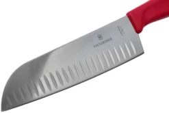 Victorinox SwissClassic 6.8521.17B Santoku Mit Kullen 17 Cm, Rot -Messer VT6 8521 17B 03 victorinox scaled